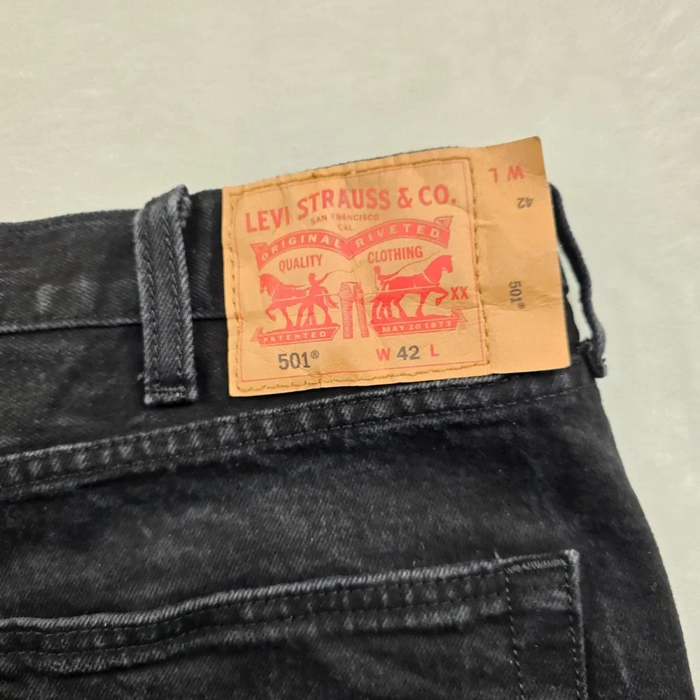 Levi's 501 Denim Shorts Mens 42 Black Jean Stretch Original Fit Button Fly‎